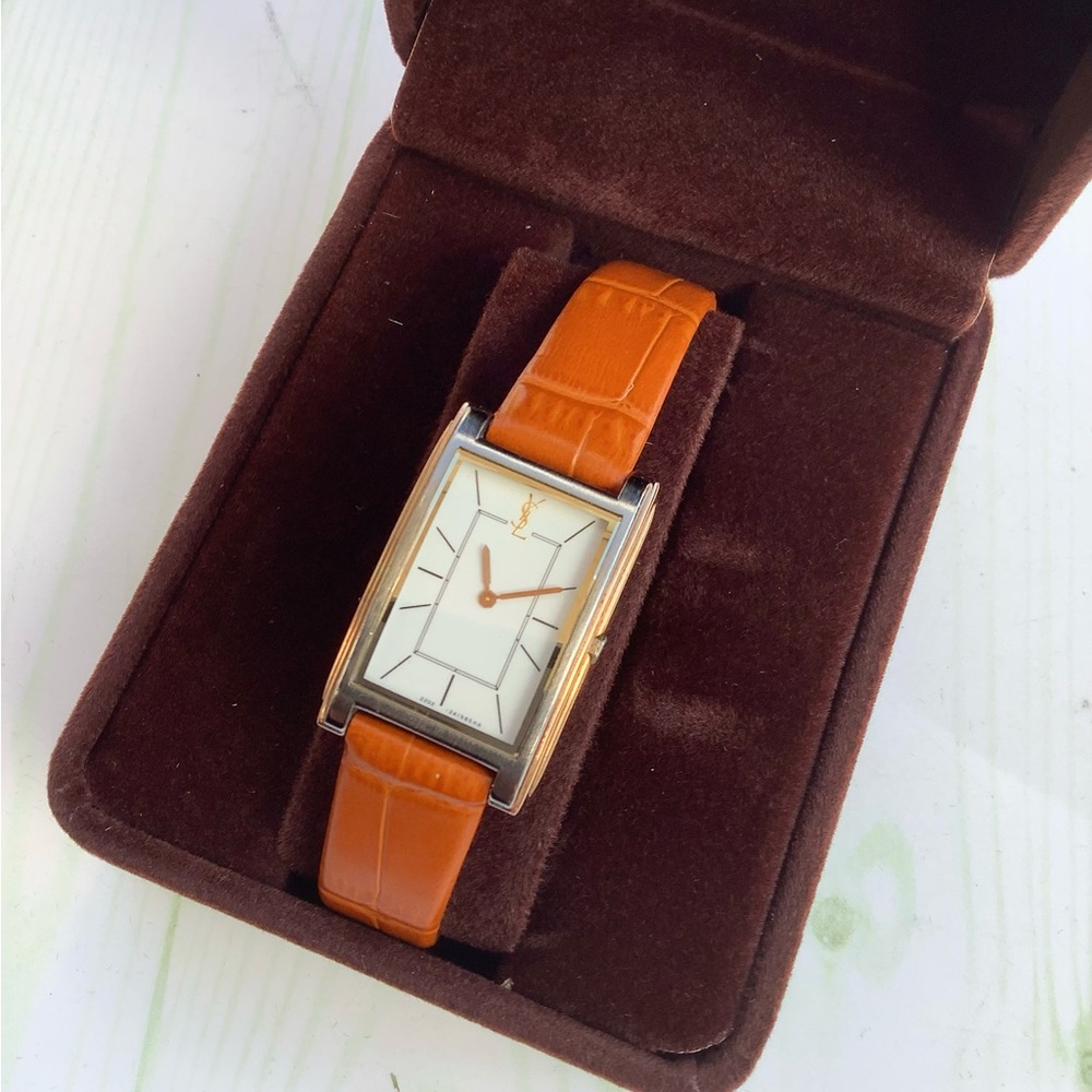Ladies Yves Saint Laurent wristwatch🌟🌟 - Picture 4 of 11